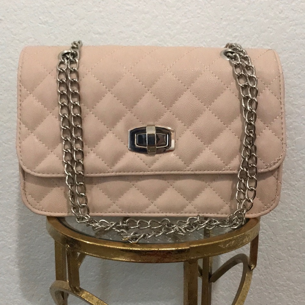 EXPRESS Quilted Chain Strap Shoulder Bag
